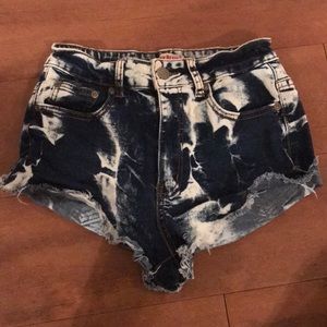 Acid jean shorts